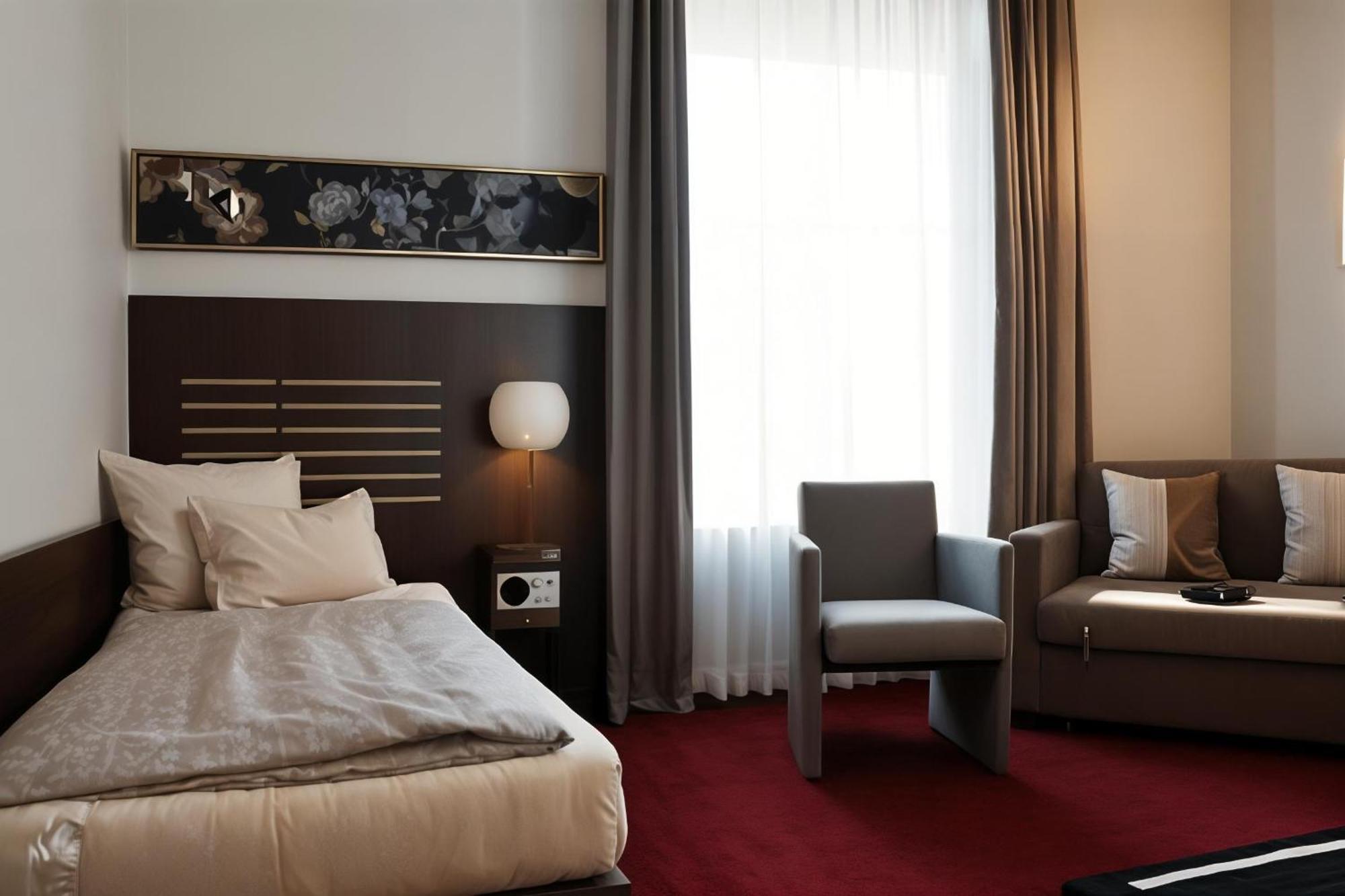 Hotel Bruehlerhoehe Ерфурт Екстер'єр фото